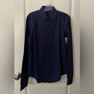 VAN HEUSEN NAVY BLUE SLIM FIT DRESS SHIRT!